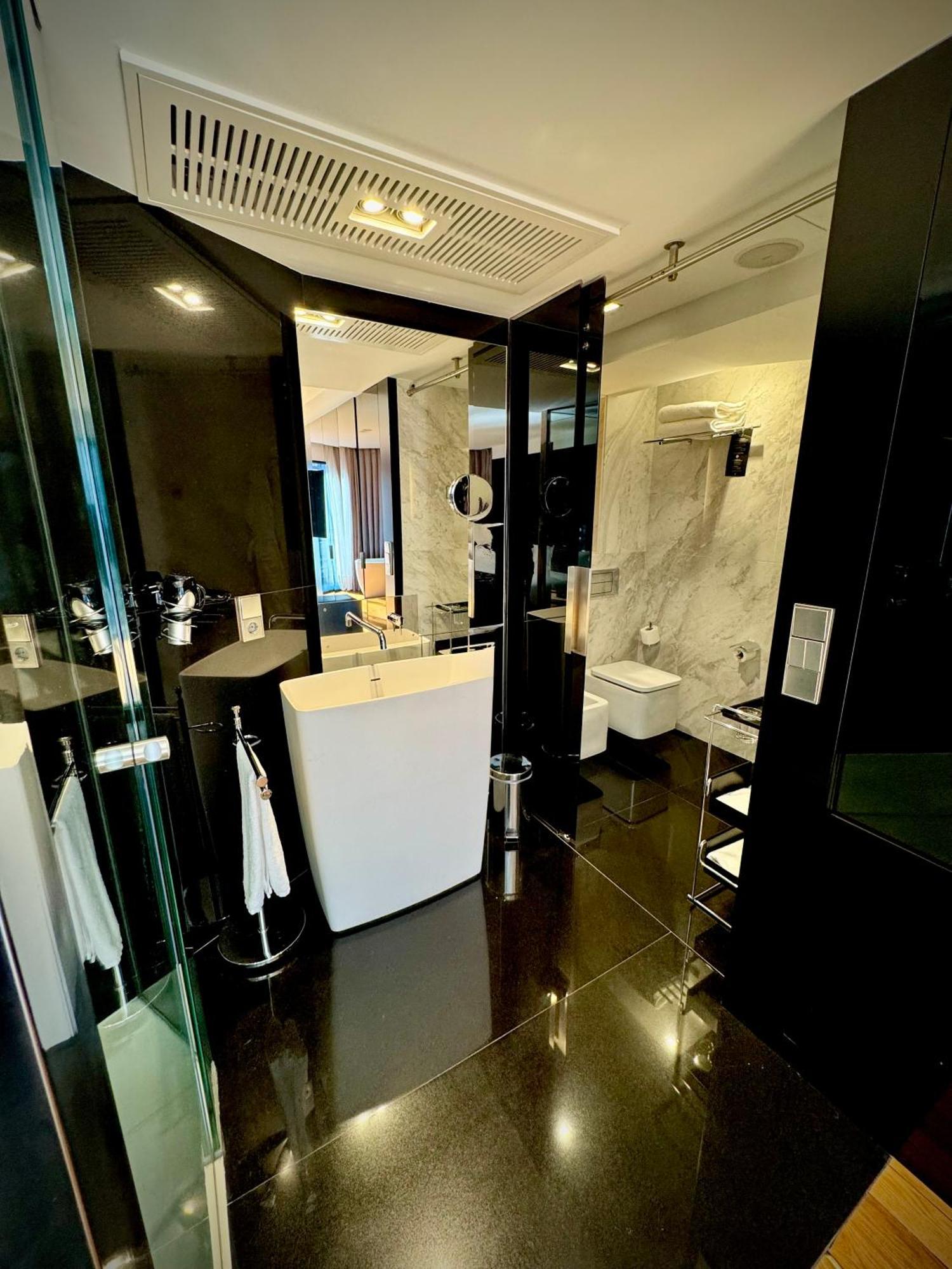 Hotel Inffinit Віго Екстер'єр фото